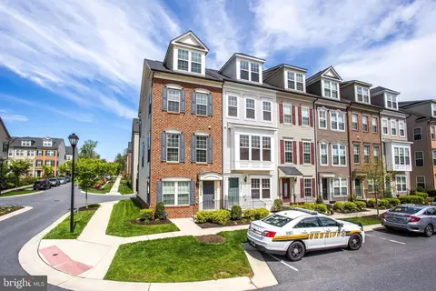 13233 Orsay St #1301, Clarksburg, MD 20871