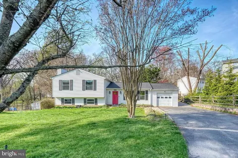 8926 Blue Smoke Dr, Gaithersburg, MD 20879