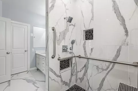 Bath - 1105 Verbena Ct, Silver Spring, MD 20906 photo 3 of 5