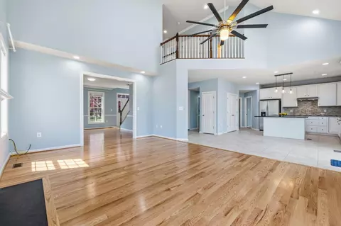 Living - 1105 Verbena Ct, Silver Spring, MD 20906 photo 3 of 11