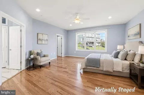 Bedroom - 1105 Verbena Ct, Silver Spring, MD 20906 photo 2 of 12