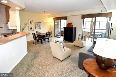 3210 N Leisure World Blvd #519, Silver Spring, MD 20906