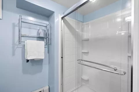 Bath - 713 Gist Ave, Silver Spring, MD 20910 photo 3 of 3