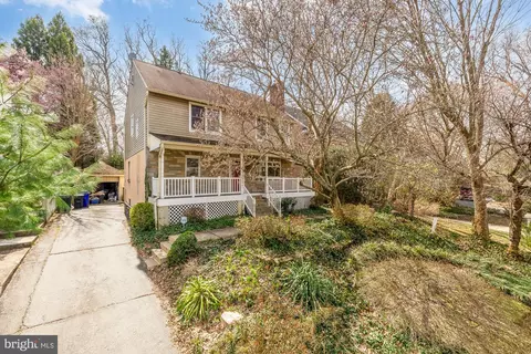 6112 Madawaska Rd, Bethesda, MD 20816