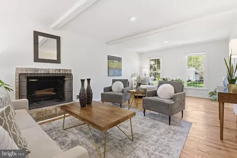 Living - 15101 Redgate Dr, Silver Spring, MD 20905 photo 1 of 6