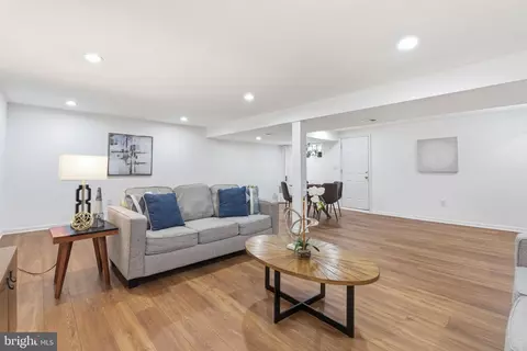 Living - 15101 Redgate Dr, Silver Spring, MD 20905 photo 5 of 6