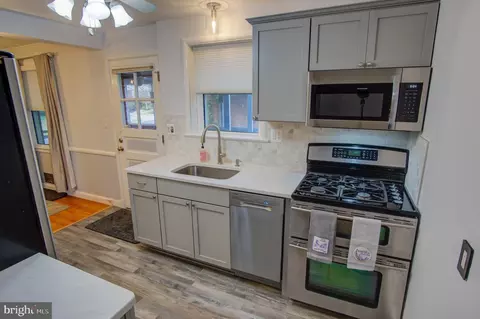 Kitchen - 10501 Glenhaven Dr, Silver Spring, MD 20902 photo 1 of 4