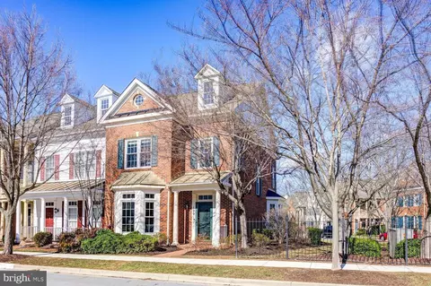 109 Jay Dr, Rockville, MD 20850