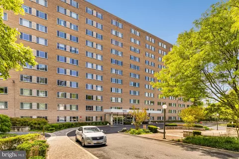 1900 Lyttonsville Rd #818, Silver Spring, MD 20910
