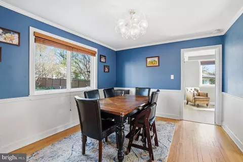 Dining - 1303 Ballard St, Silver Spring, MD 20910 photo 3 of 4