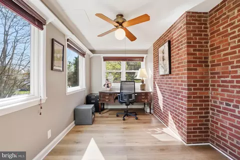 Entry Way - 1303 Ballard St, Silver Spring, MD 20910 photo 4 of 4