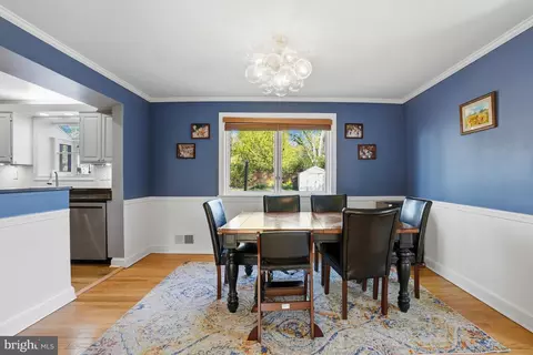 Dining - 1303 Ballard St, Silver Spring, MD 20910 photo 1 of 4