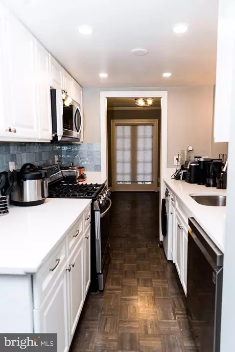 Kitchen - 8902 16th St #8902, Silver Spring, MD 20910 photo 3 of 7