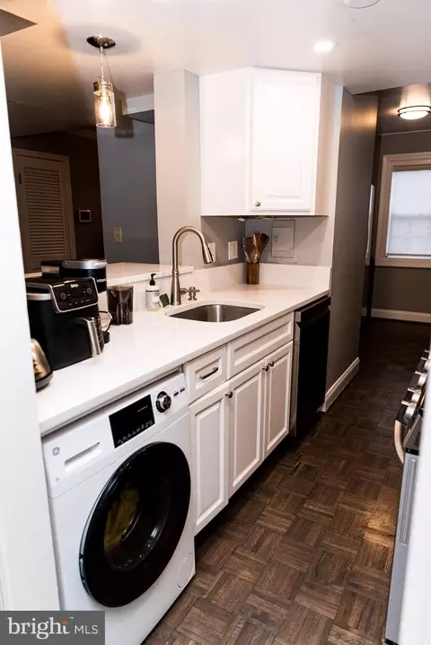 Kitchen - 8902 16th St #8902, Silver Spring, MD 20910 photo 6 of 7