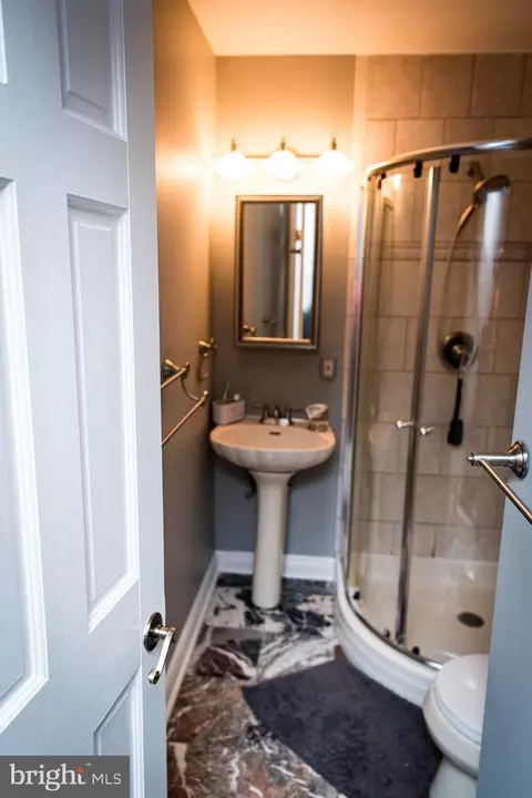 Bath - 8902 16th St #8902, Silver Spring, MD 20910 photo 3 of 4
