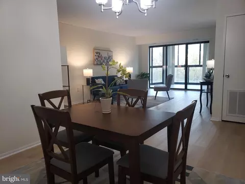 Dining - 15115 Interlachen Dr #3-515, Silver Spring, MD 20906 photo 1 of 2