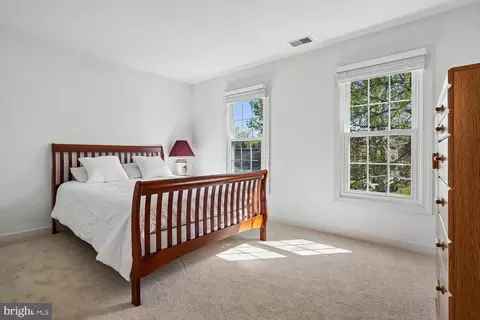 Bedroom - 13236 Maplecrest Dr, Potomac, MD 20854 photo 5 of 5