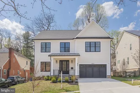 8806 Walnut Hill Rd, Chevy Chase, MD 20815