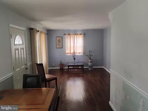 Entry Way - 3908 Lantern Dr, Silver Spring, MD 20902 photo 1 of 2