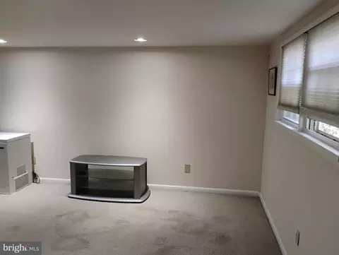 Living - 3908 Lantern Dr, Silver Spring, MD 20902 photo 1 of 1