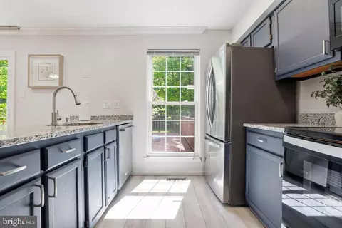 Kitchen - 15029 Shamrock Ridge Rd, Silver Spring, MD 20906 photo 4 of 5
