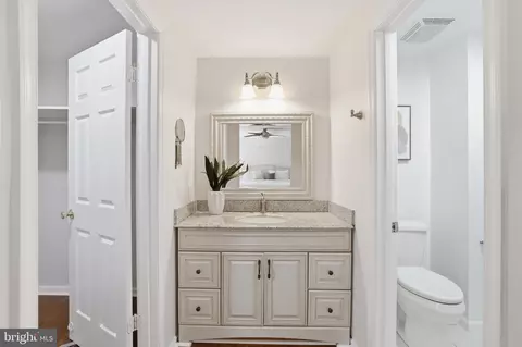 Bath - 15029 Shamrock Ridge Rd, Silver Spring, MD 20906 photo 1 of 3
