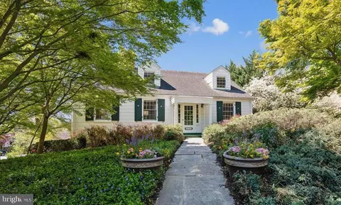 6500 Brookes Hill Ct, Bethesda, MD 20816