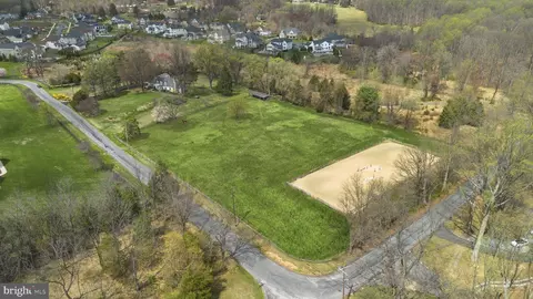 16510 Batchellors Forest Rd, Olney, MD 20832