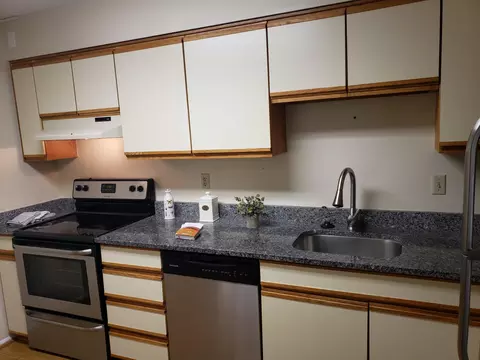 Kitchen - 15100 Interlachen Dr #4-520, Silver Spring, MD 20906 photo 4 of 4