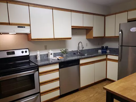 Kitchen - 15100 Interlachen Dr #4-520, Silver Spring, MD 20906 photo 2 of 4