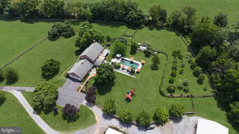 26100 Mullinix Ml, Mount Airy, MD 21771