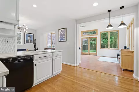7713 Massena Rd, Bethesda, MD 20817