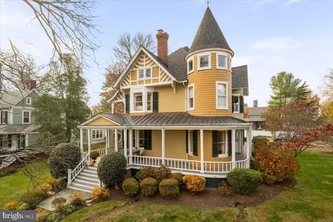 10400 Montgomery Ave, Kensington, MD 20895