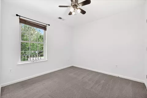 Bedroom - 18733 Falling River Dr, Gaithersburg, MD 20879 photo 2 of 3