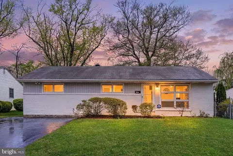 1923 Lewis Ave, Rockville, MD 20851