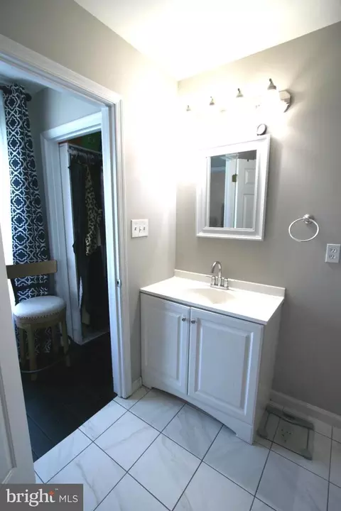 Bath - 13017 Broadmore Rd, Silver Spring, MD 20904 photo 7 of 9