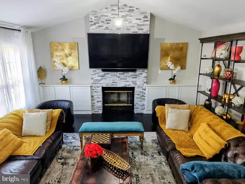 Living - 13017 Broadmore Rd, Silver Spring, MD 20904 photo 5 of 5