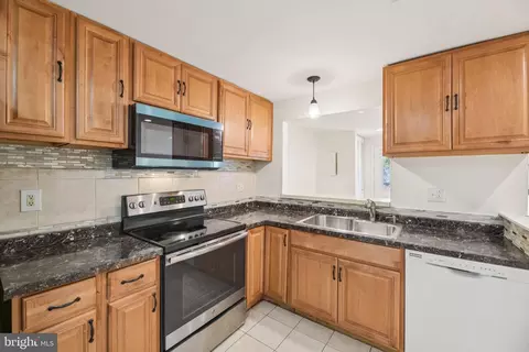 Kitchen - 418 Legato Ter, Silver Spring, MD 20901 photo 1 of 3