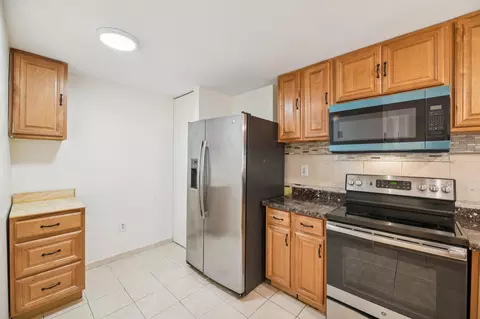 Kitchen - 418 Legato Ter, Silver Spring, MD 20901 photo 3 of 3