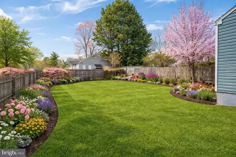 Exterior - 4305 Garrett Park Rd, Silver Spring, MD 20906 photo 5 of 5