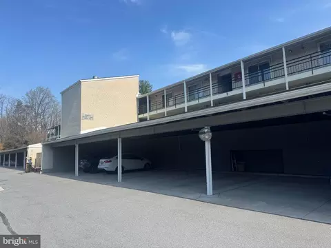 15401 Bassett Ln #2B, Silver Spring, MD 20906