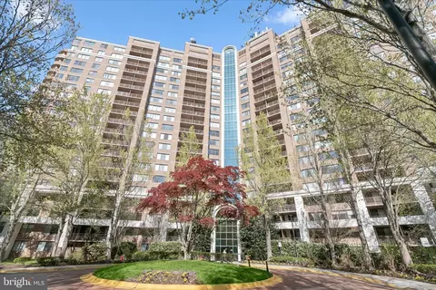 10101 Grosvenor Pl #1106, Rockville, MD 20852