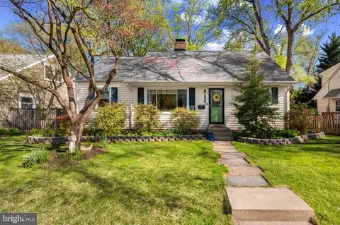 1001 Robin Rd, Silver Spring, MD 20901