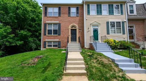 2832 Strauss Ter, Silver Spring, MD 20904