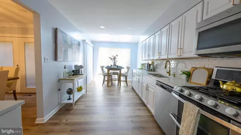 Entry Way - 2832 Strauss Ter, Silver Spring, MD 20904 photo 7 of 25