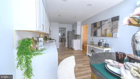 Entry Way - 2832 Strauss Ter, Silver Spring, MD 20904 photo 10 of 25