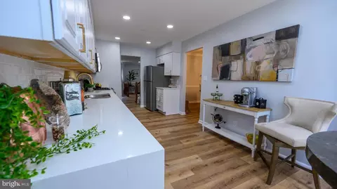 Entry Way - 2832 Strauss Ter, Silver Spring, MD 20904 photo 14 of 25