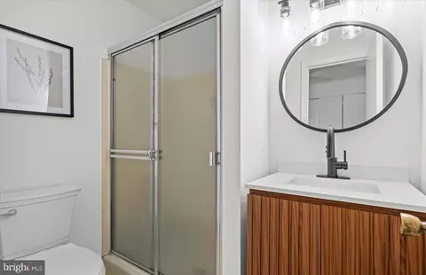 Bath - 2300 Musgrove Rd, Silver Spring, MD 20904 photo 2 of 4