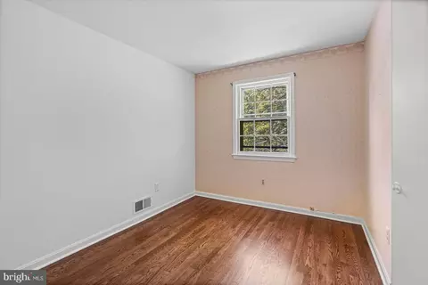 Bedroom - 2300 Musgrove Rd, Silver Spring, MD 20904 photo 2 of 5
