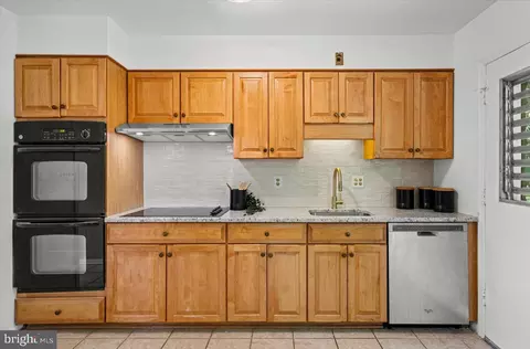 Kitchen - 2300 Musgrove Rd, Silver Spring, MD 20904 photo 1 of 3